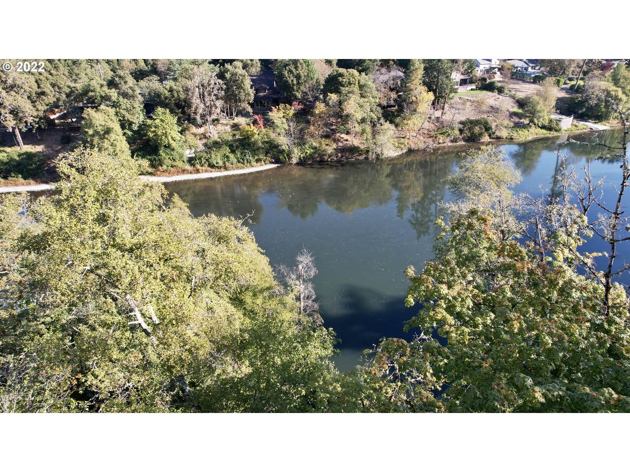 4300 Rogue River Hwy - Photo 1