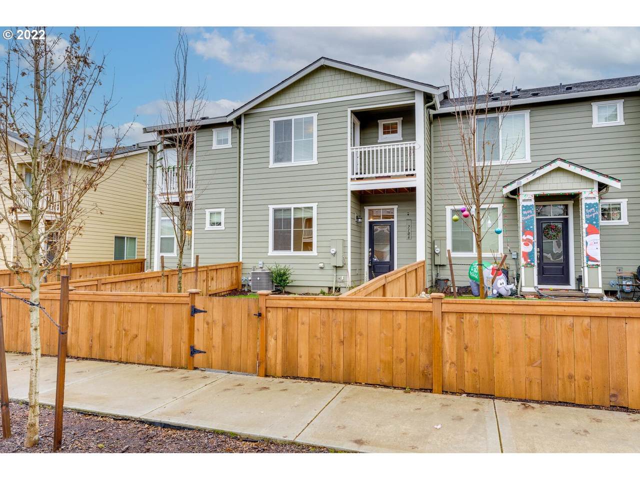 7106 153RD Pl - Photo 1