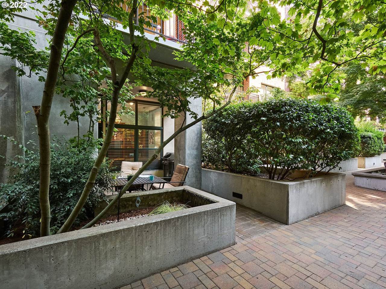 821 11TH Ave - Photo 1