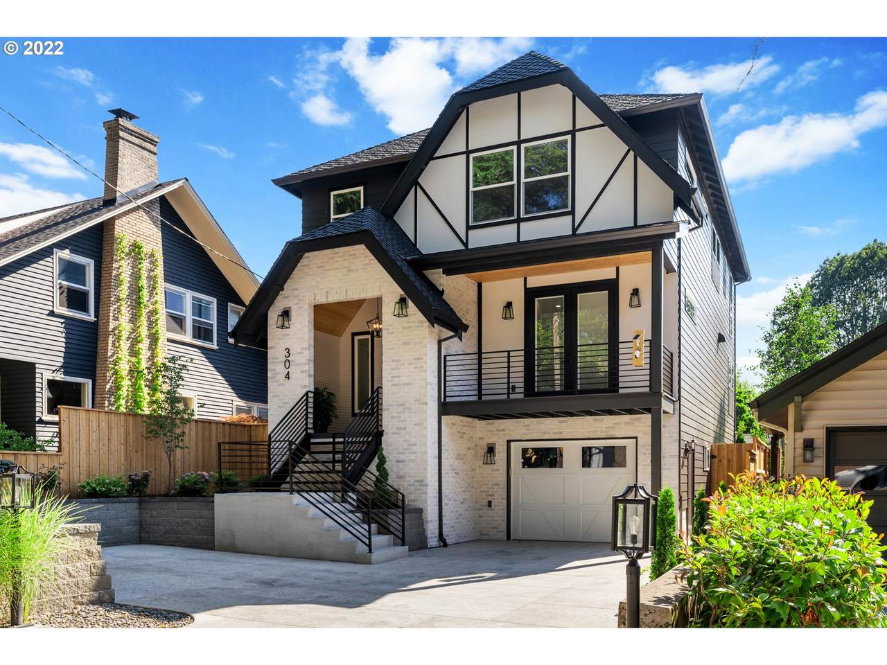304 Cesar E Chavez Blvd - Photo 1