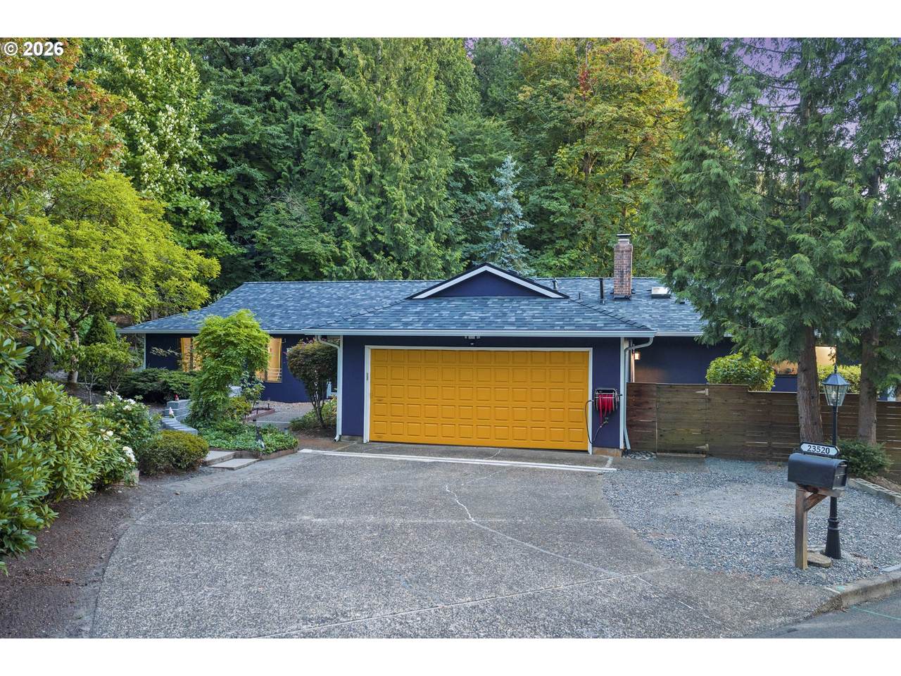 https://bt-photos.global.ssl.fastly.net/portland/1280_boomver_1_220488469-2.jpg