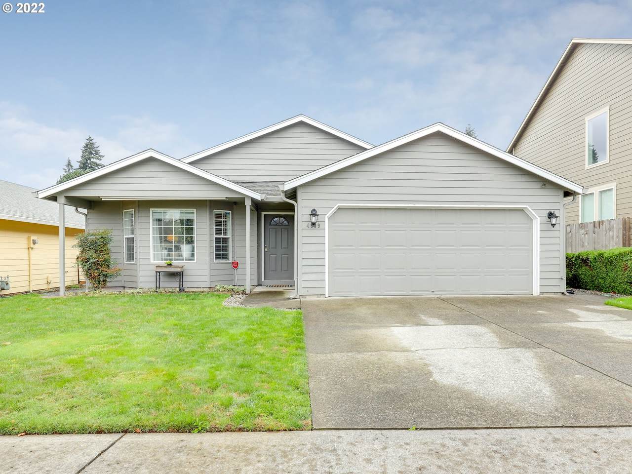 4909 130TH Ave - Photo 1