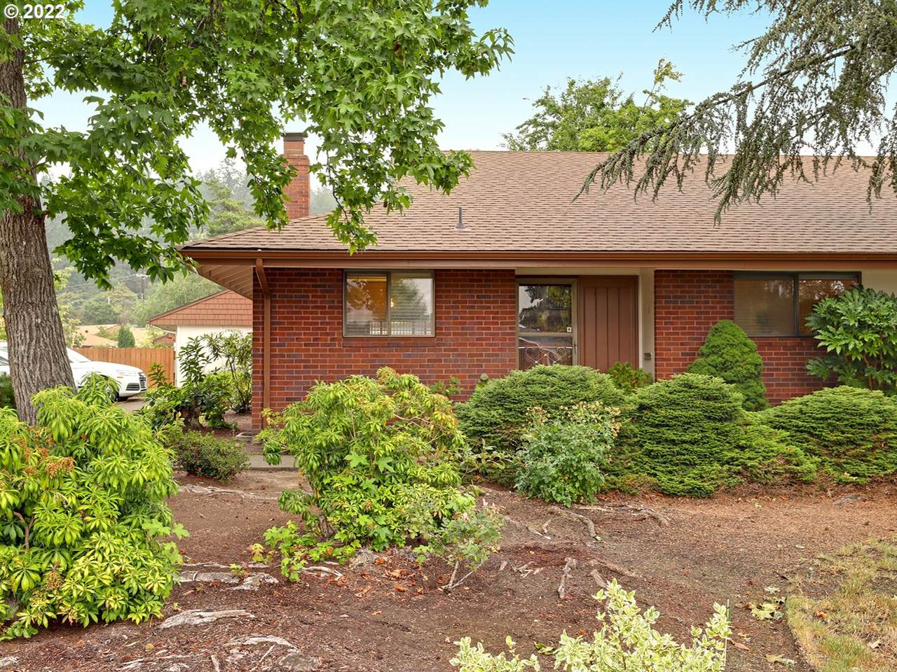 15215 116TH Ave - Photo 1