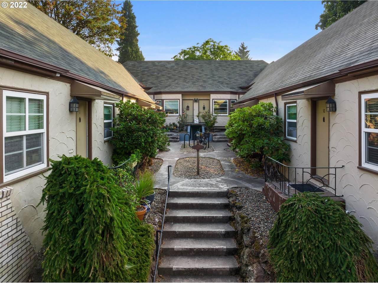 130 31ST Ave - Photo 1