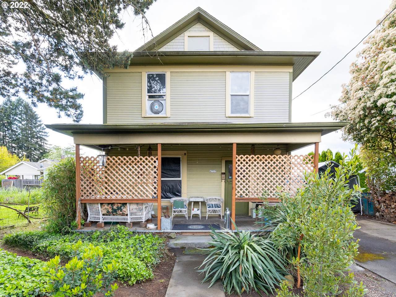 4737 38TH Ave - Photo 1