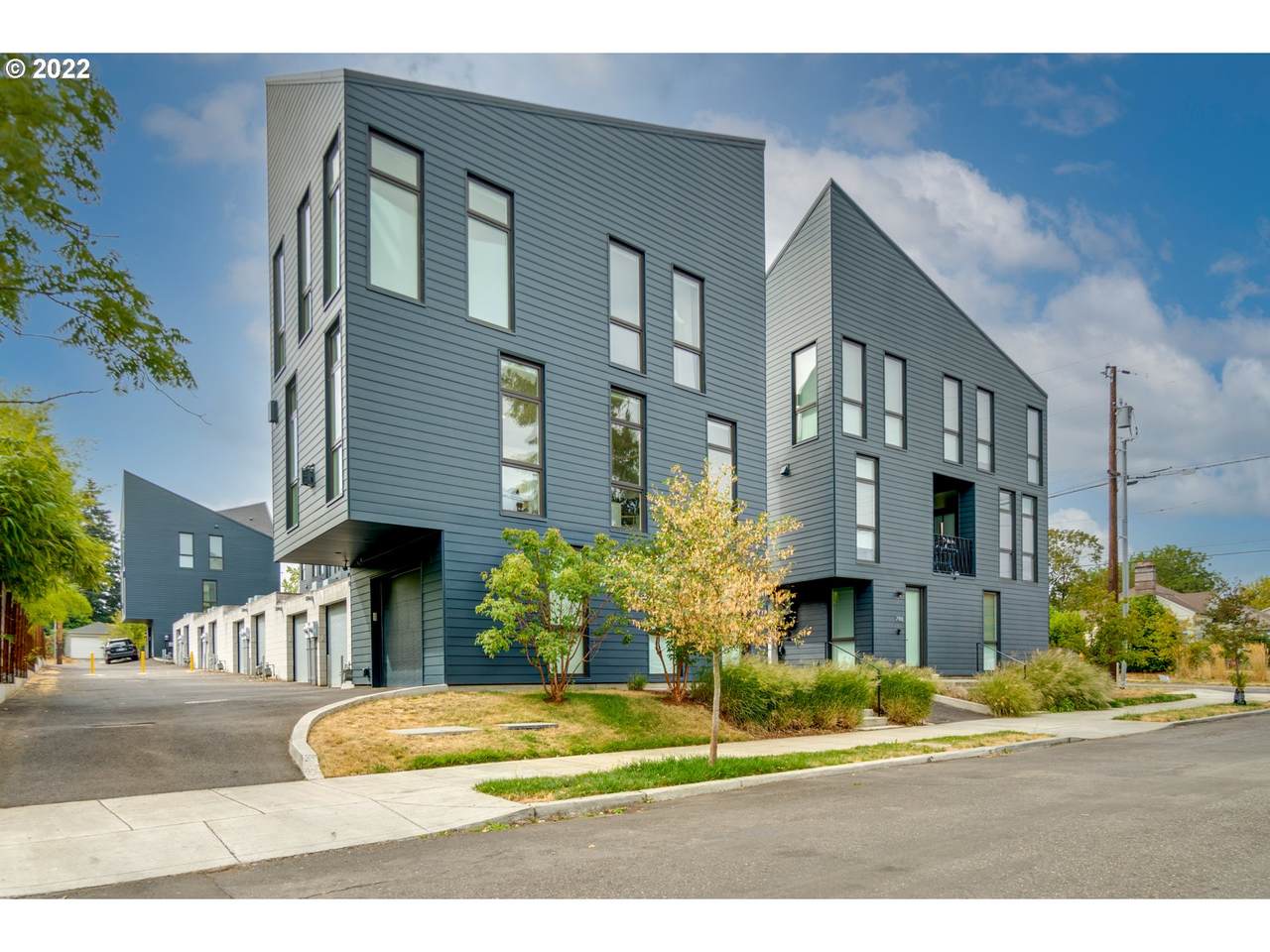 150 Buffalo St - Photo 1