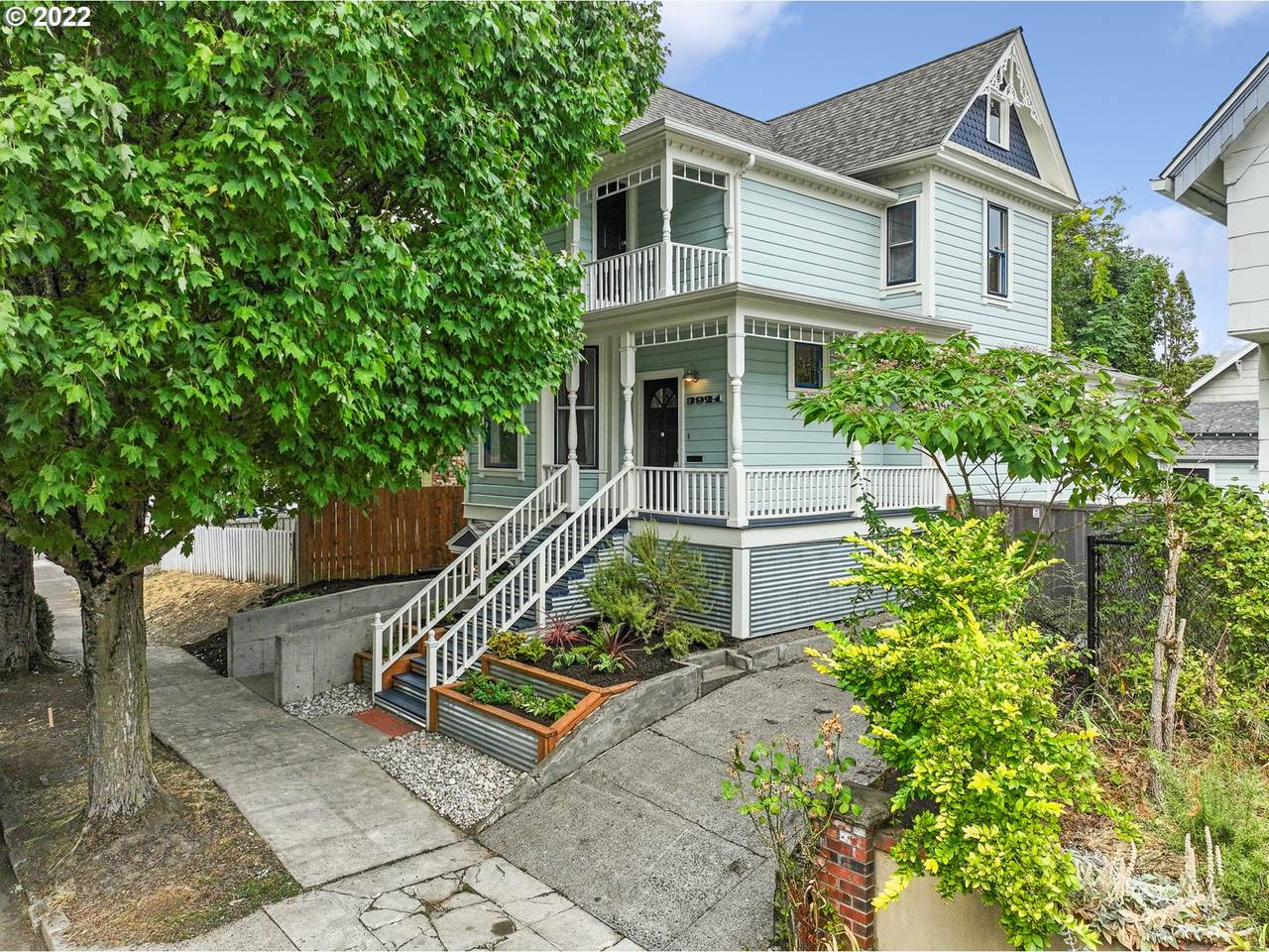 3921 Salmon St - Photo 1