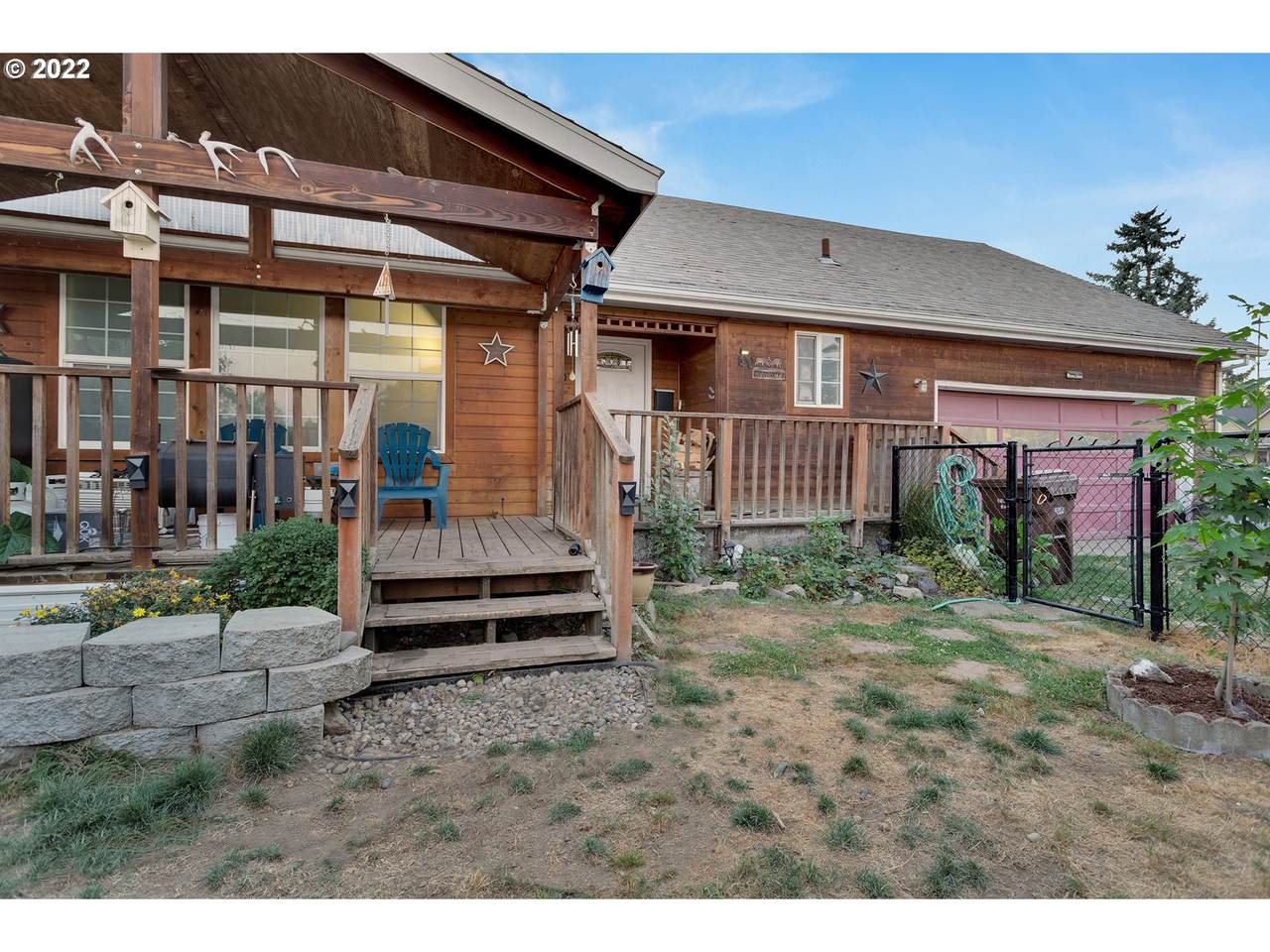 190 Fenton Ave - Photo 1
