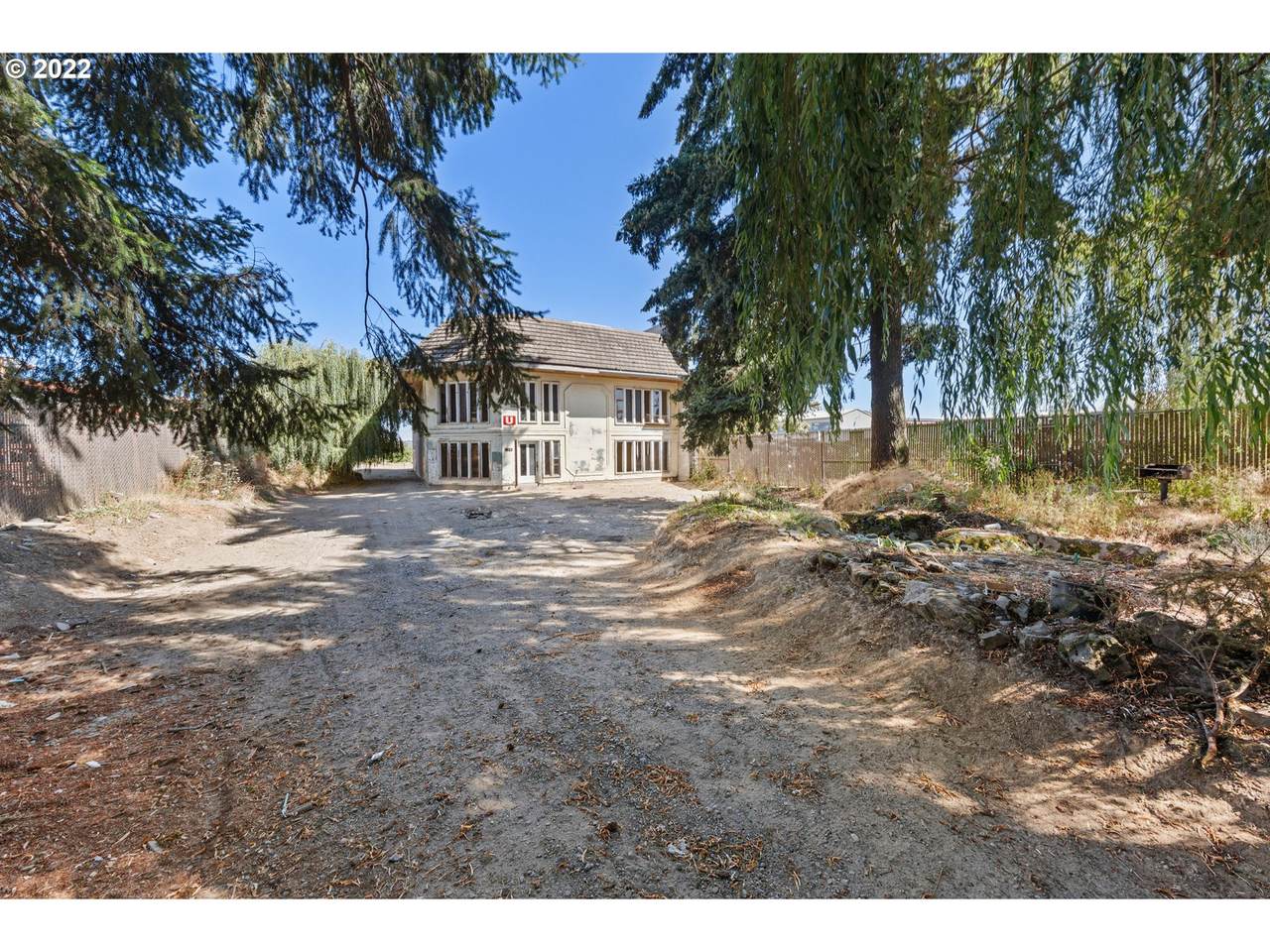 5833 Portland Hwy - Photo 1