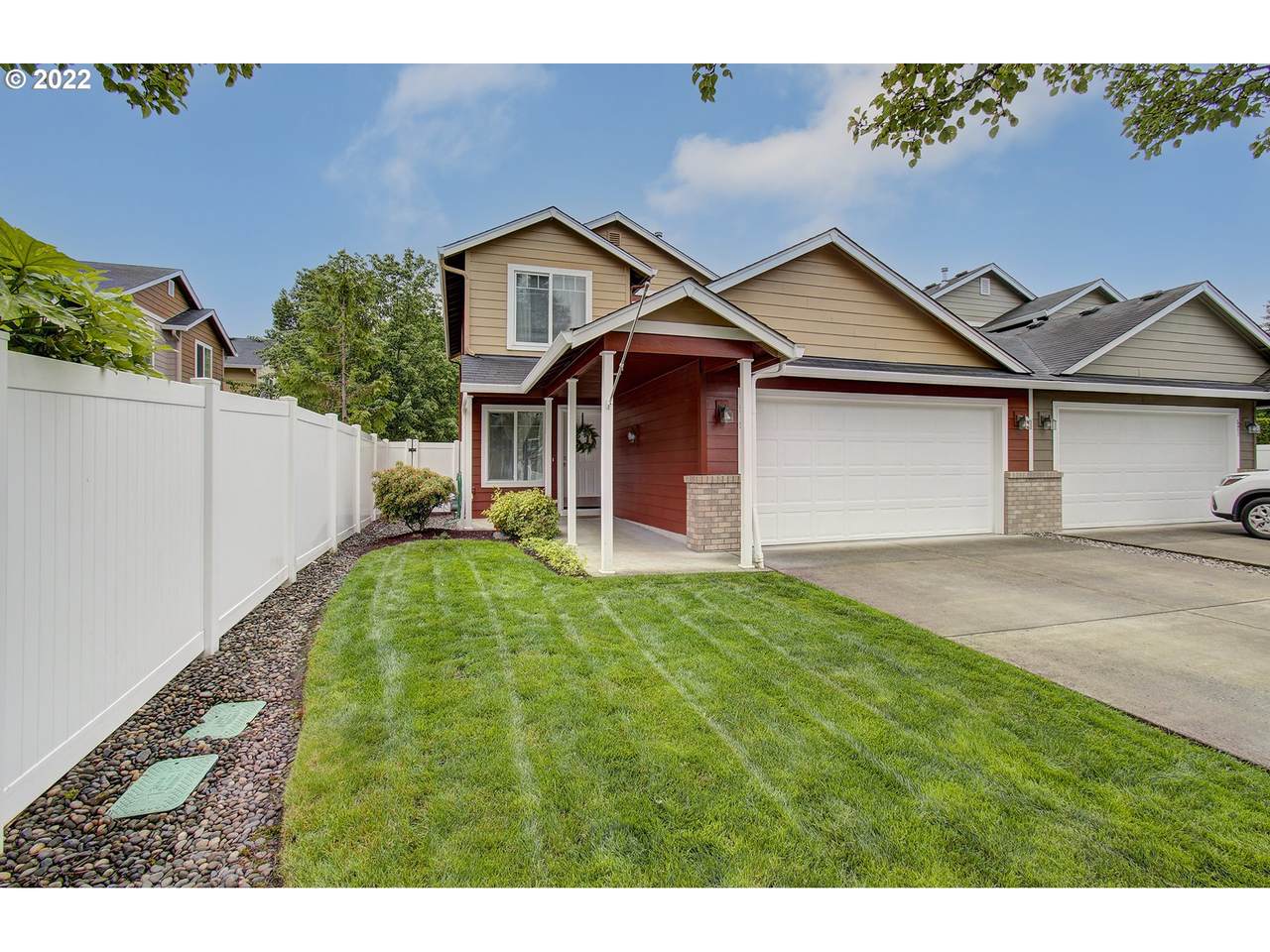 519 14TH Pl - Photo 1