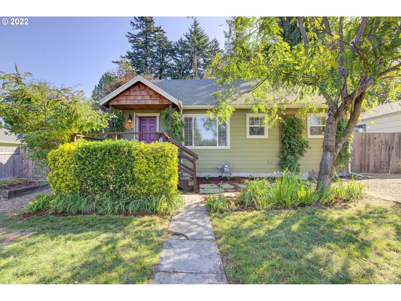122 Elliott Ave - Photo 1