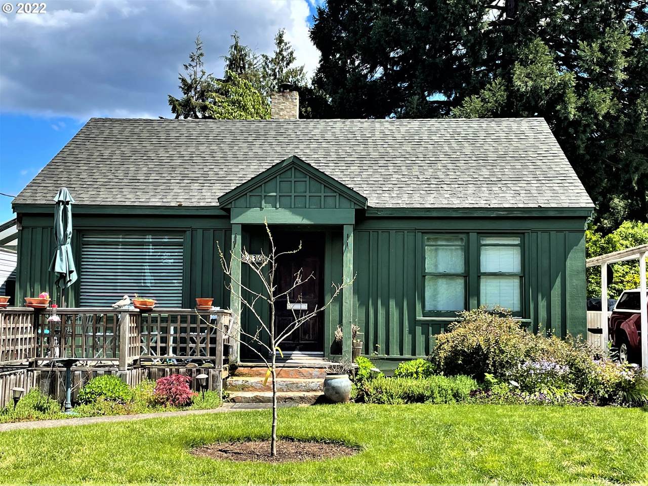 5036 58TH Ave - Photo 1