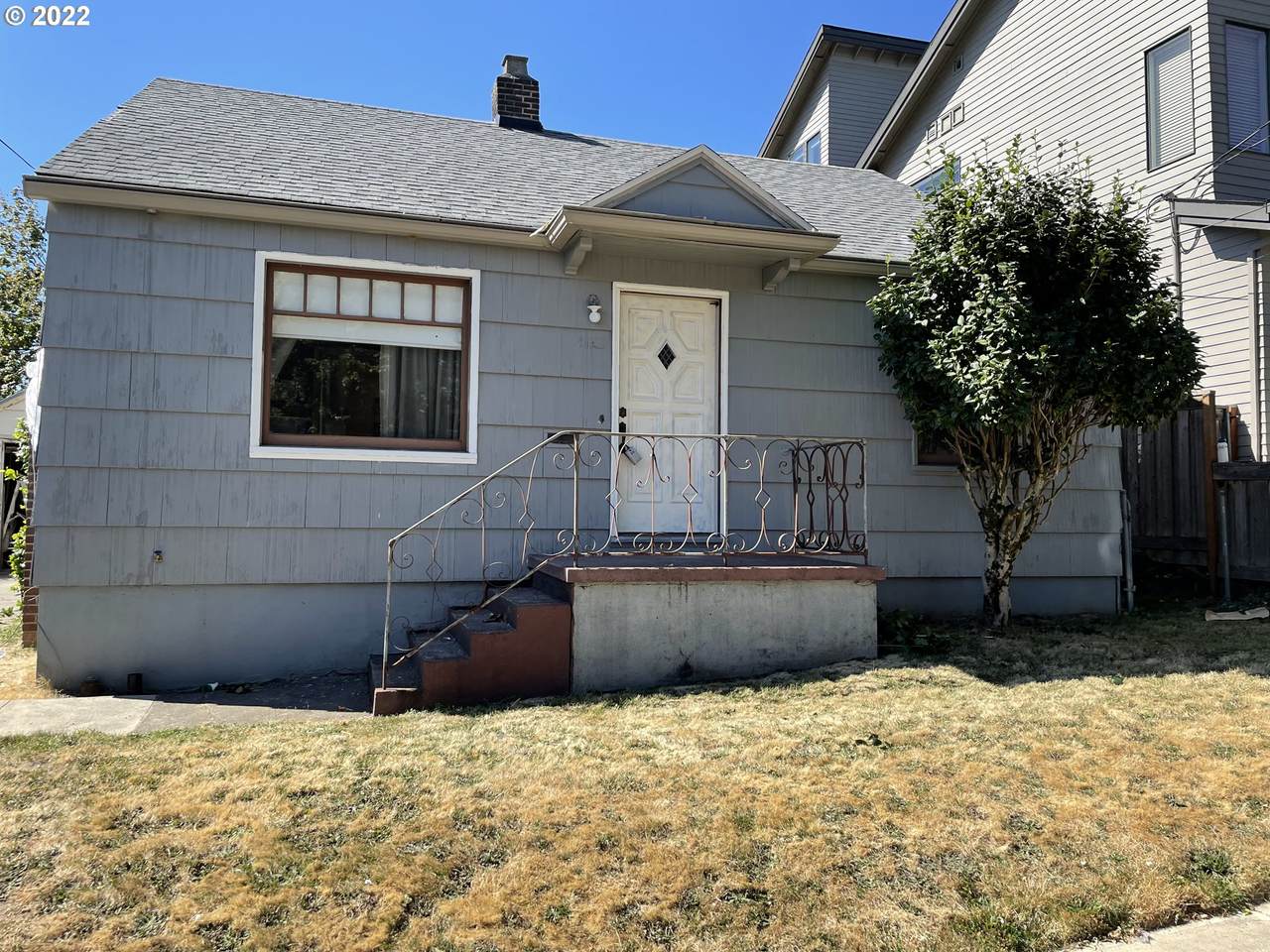 4703 Colonial Ave - Photo 1