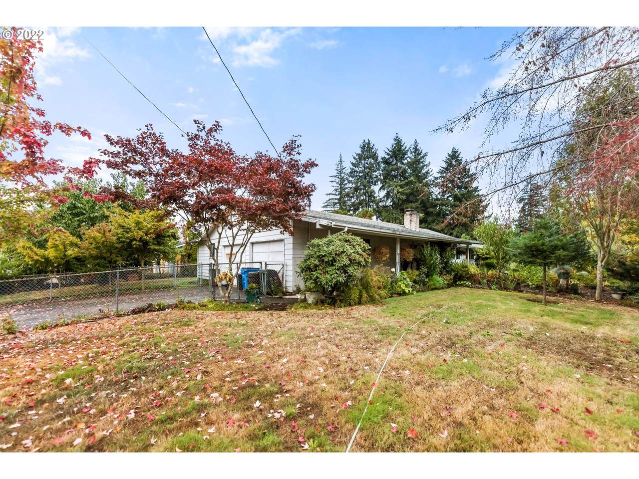 6411 98TH Ave - Photo 1