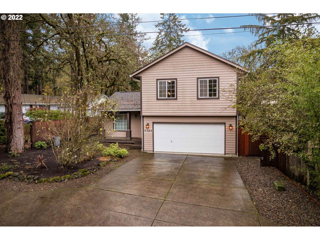 4364 Fox Hollow Rd - Photo 1