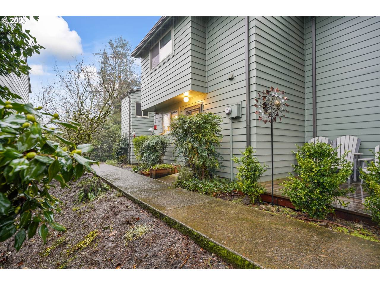 4437 Fox Hollow Rd - Photo 1