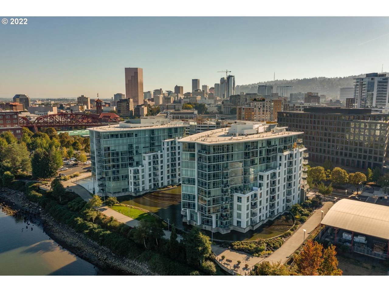 1310 Naito Pkwy - Photo 1