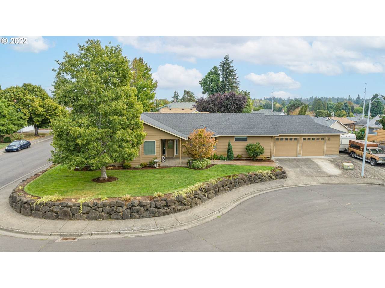 19000 Lisa Dr - Photo 1
