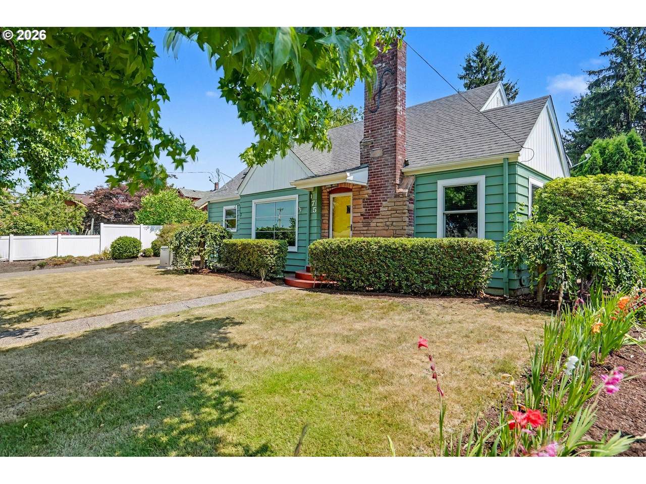 https://bt-photos.global.ssl.fastly.net/portland/1280_boomver_1_221591474-2.jpg