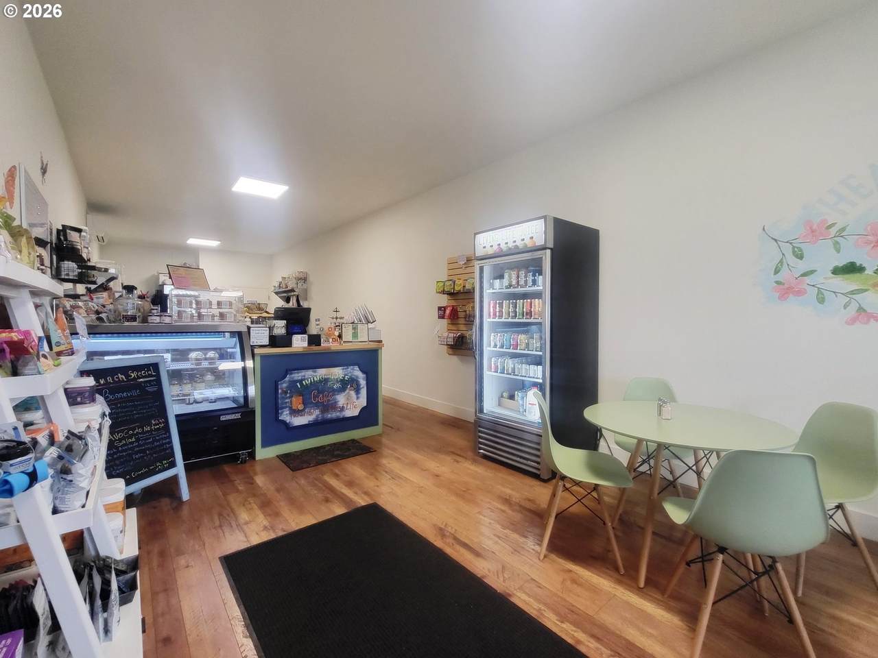 https://bt-photos.global.ssl.fastly.net/portland/1280_boomver_1_221675567-2.jpg