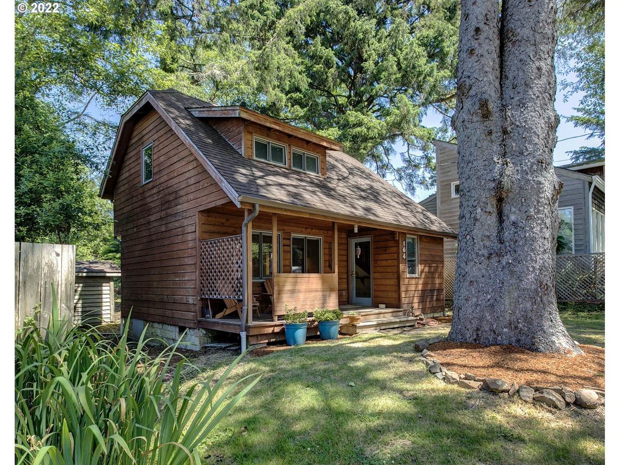 164 Elliott Way - Photo 1
