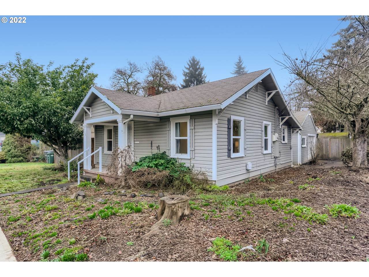 578 7TH Ave - Photo 1