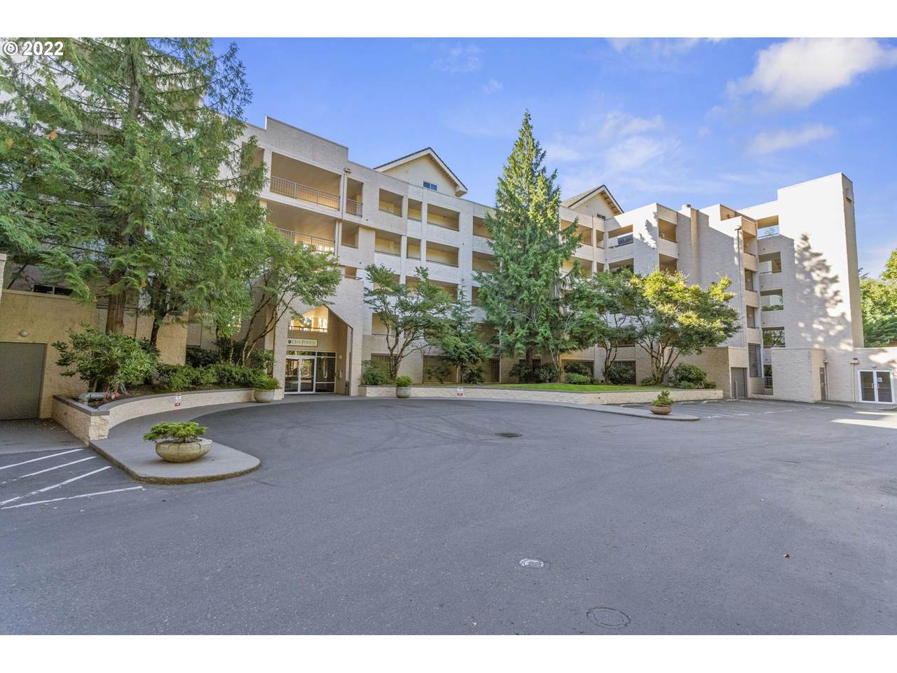6645 Burnside Rd - Photo 1