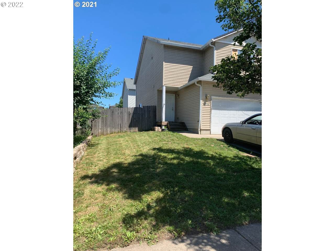 1106 32ND Pl - Photo 1