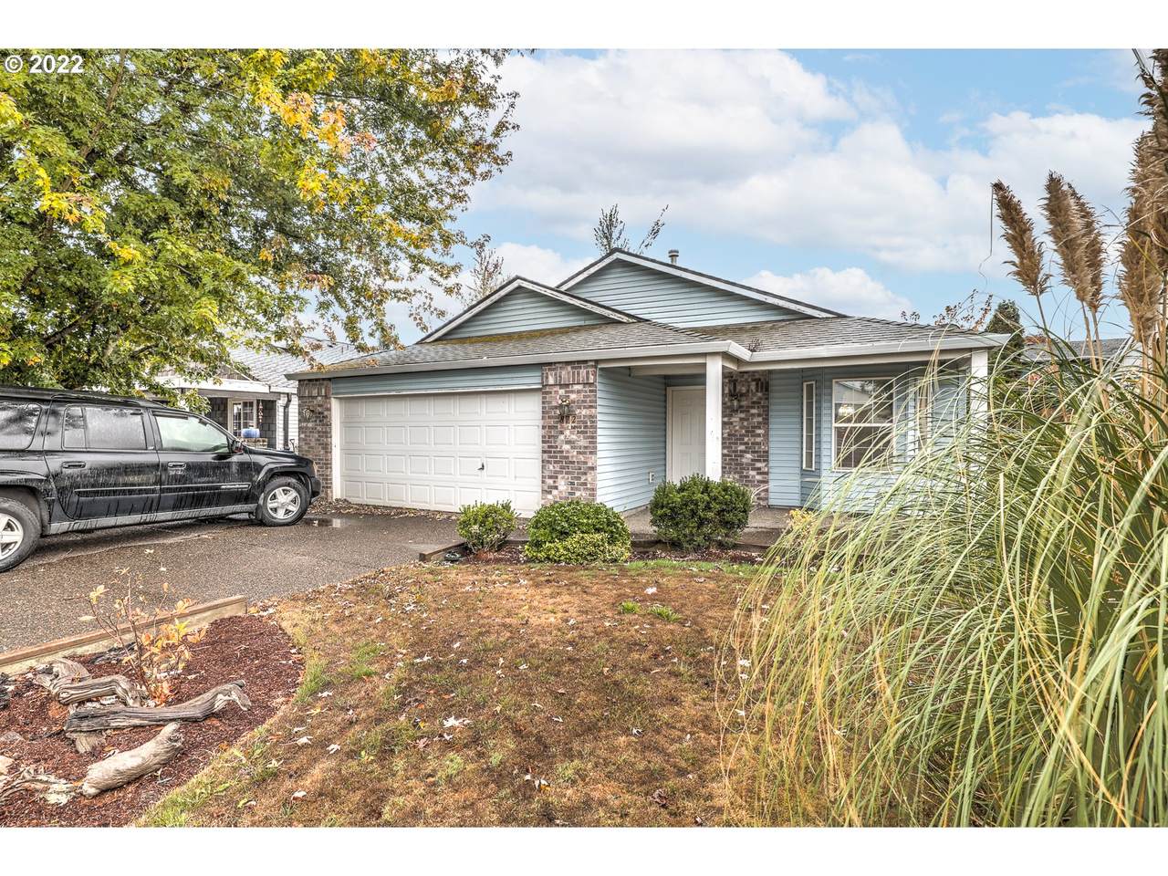 872 Lantana Ln - Photo 1