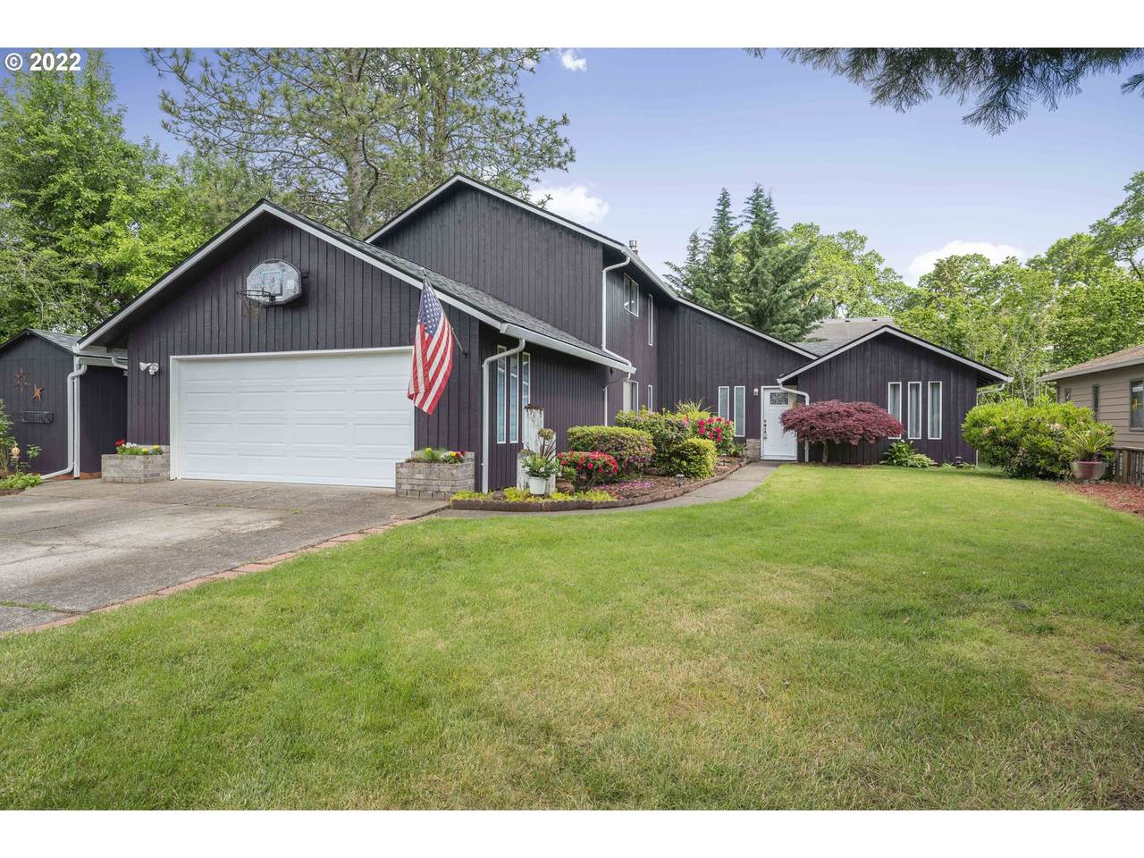 201 Donelson St - Photo 1