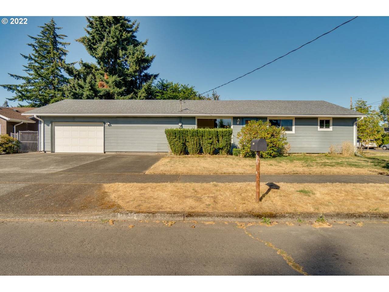 2204 Wahclellah Ave - Photo 1
