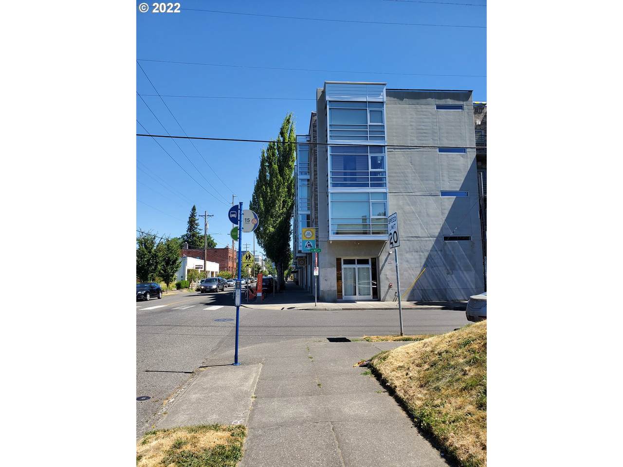 910 42ND Ave - Photo 1