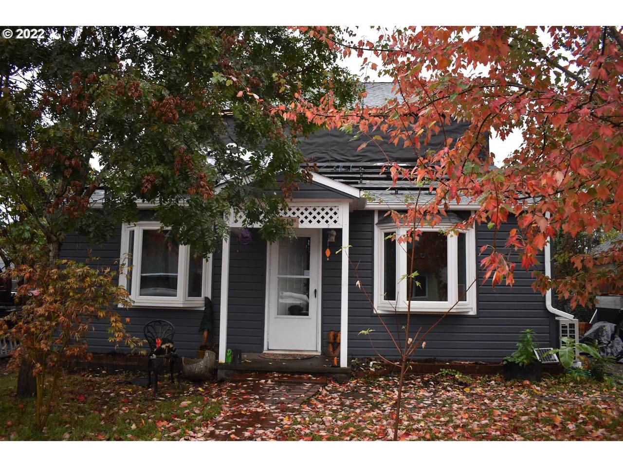 9516 74TH Ave - Photo 1