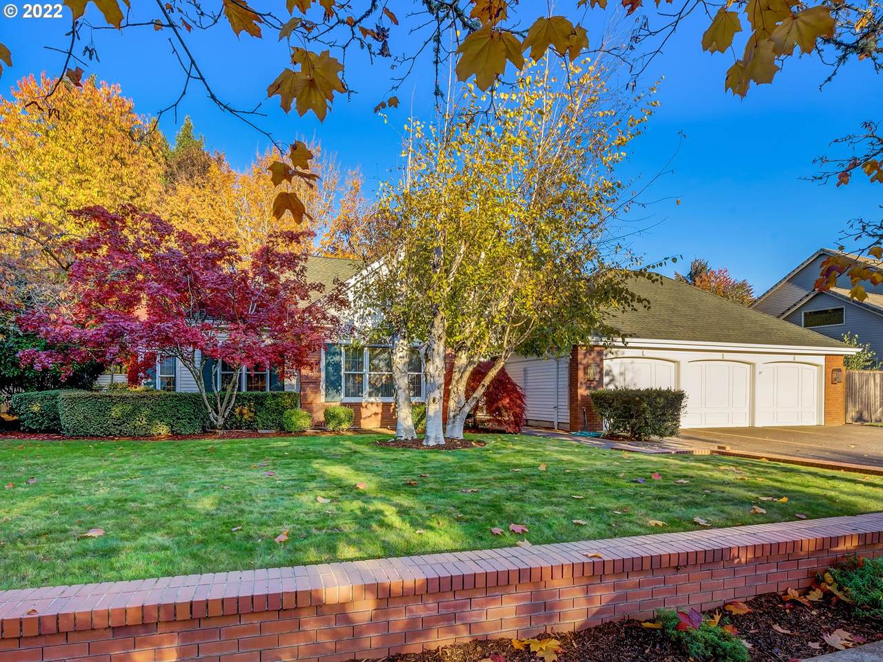 3355 Bardell Ave - Photo 1