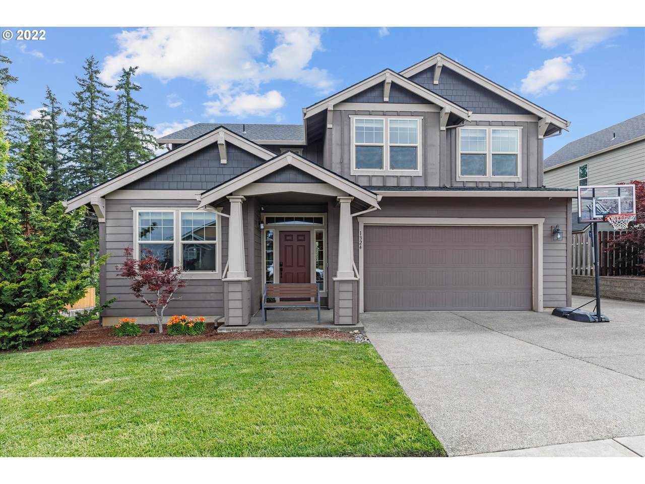 1324 Gardiner Dr - Photo 1