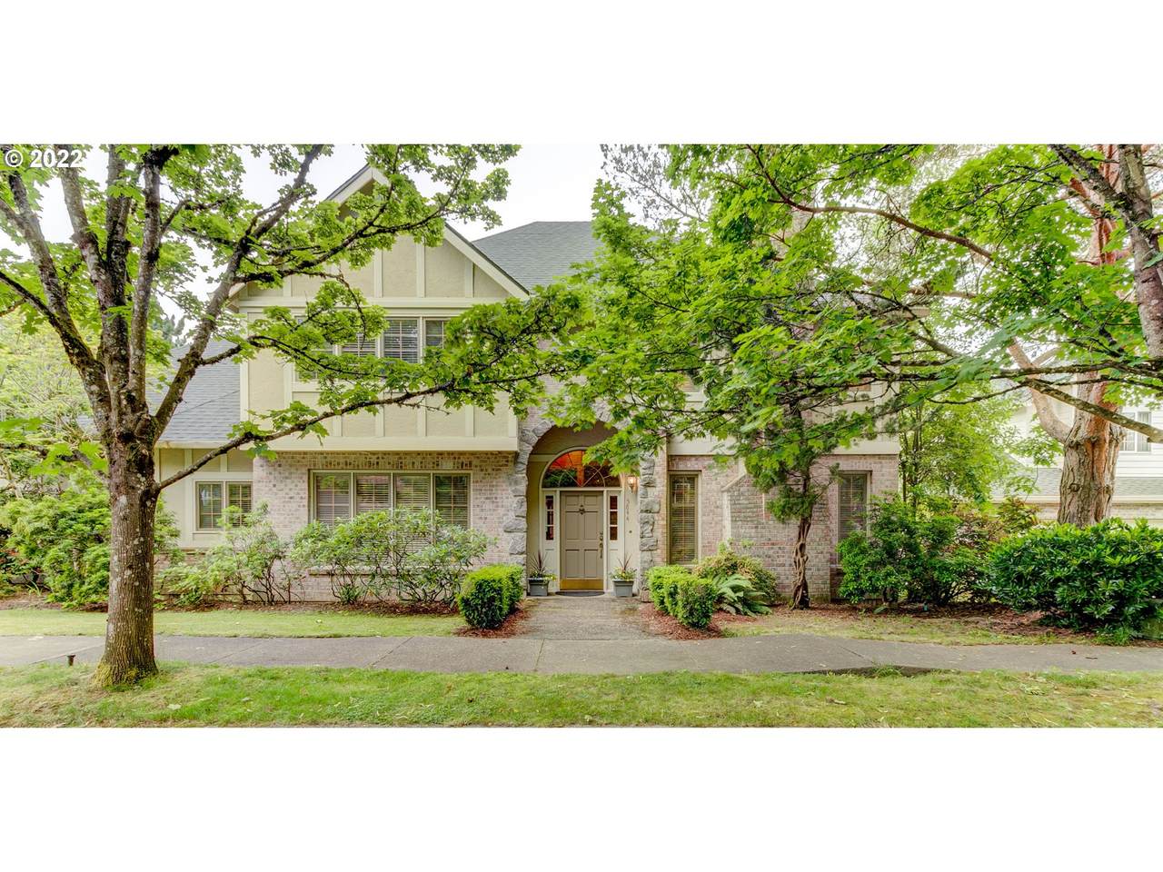 5844 Ridgetop Ct - Photo 1