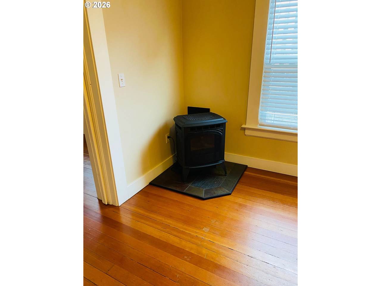 https://bt-photos.global.ssl.fastly.net/portland/1280_boomver_1_222555650-2.jpg