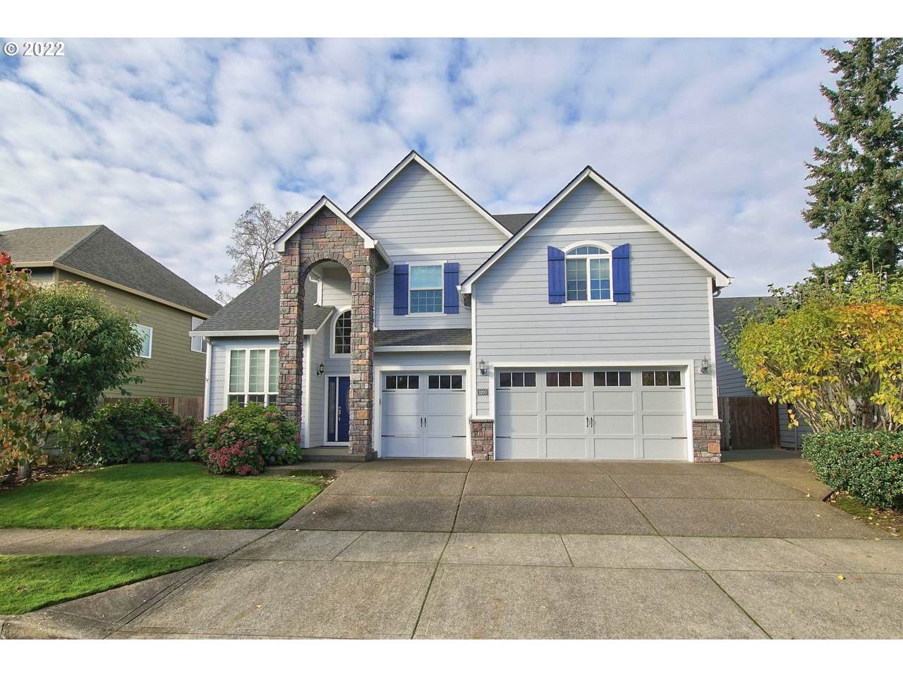 3200 87TH Ave - Photo 1