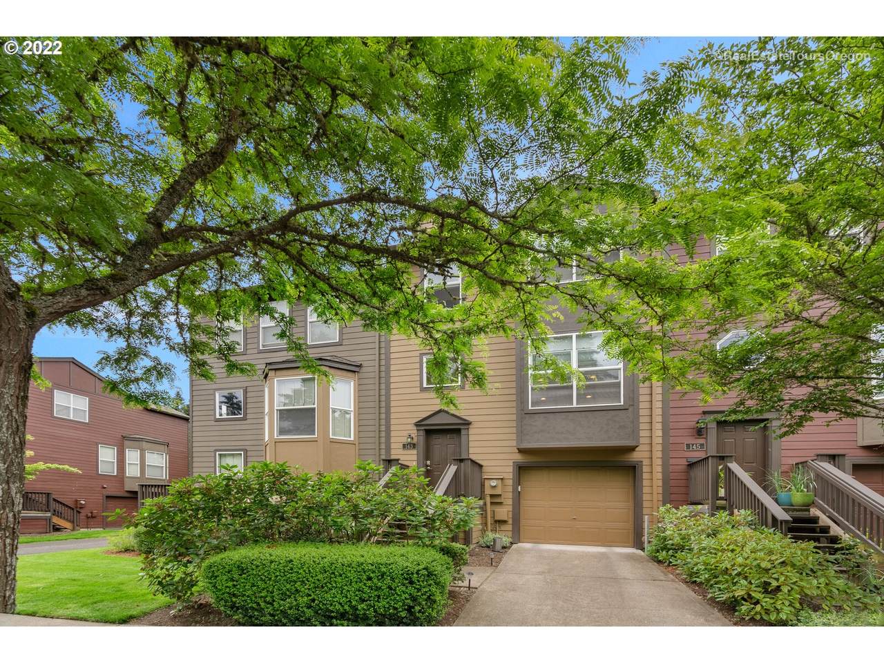 143 75TH Ave - Photo 1