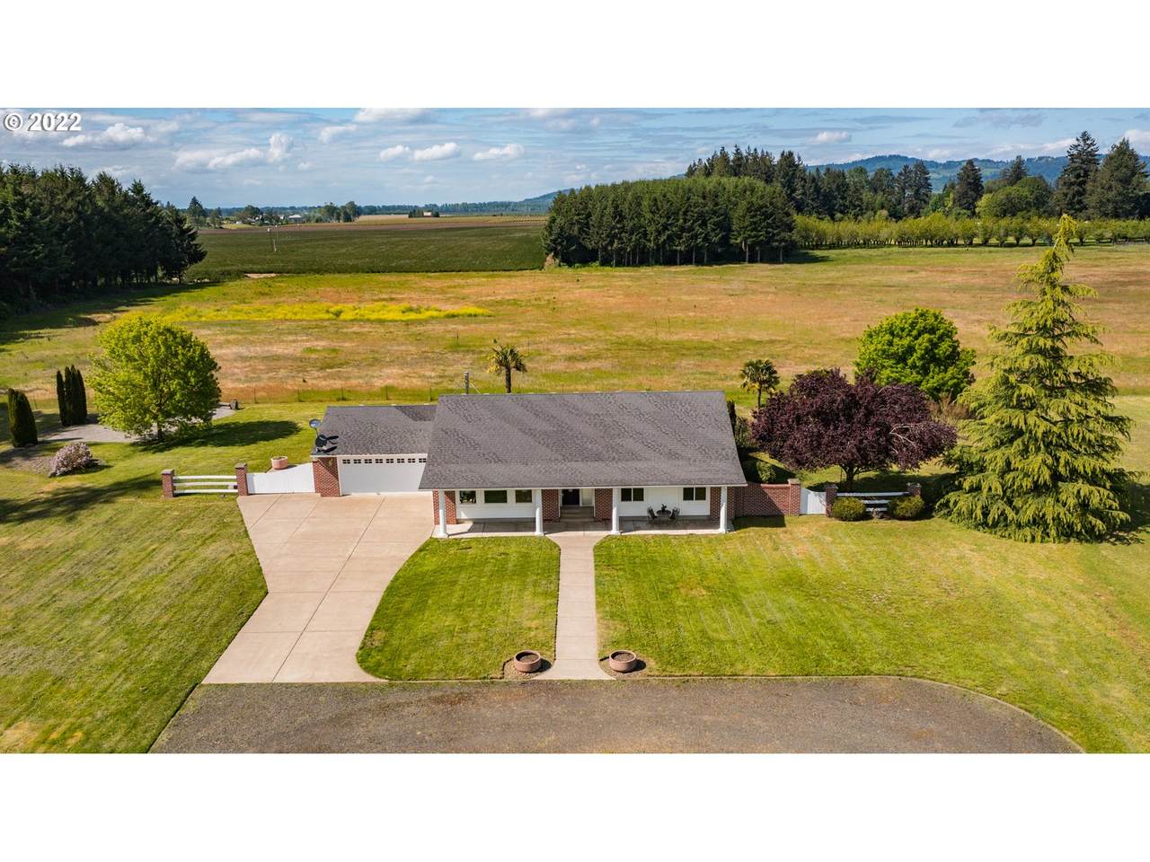 10255 Wells Landing Rd - Photo 1