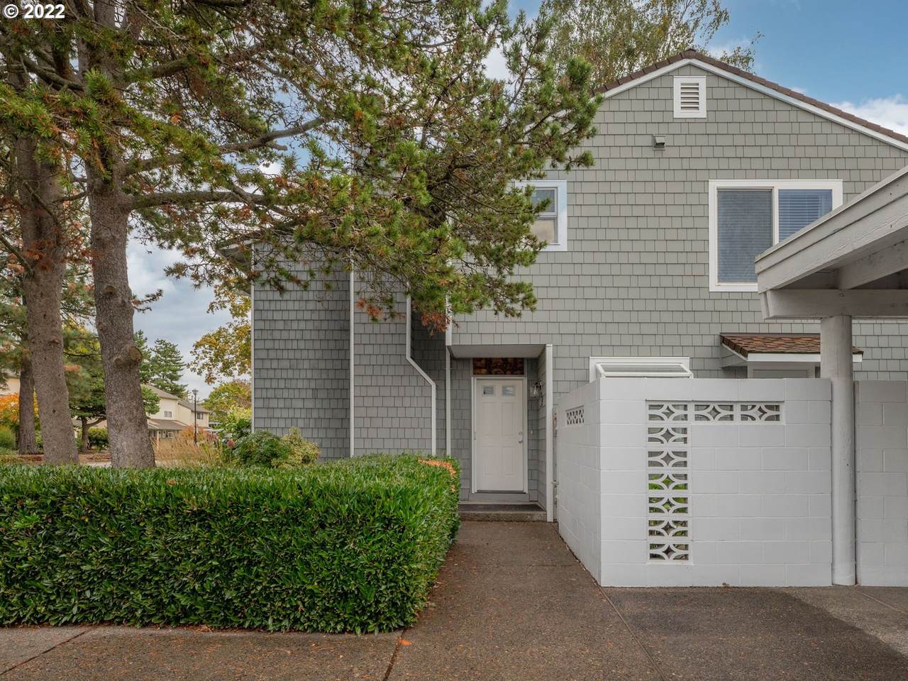 438 Hayden Bay Dr - Photo 1
