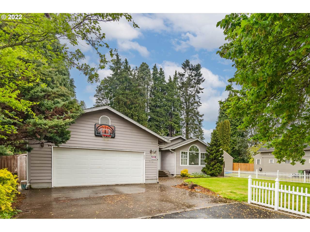 340 Peardale Ln - Photo 1