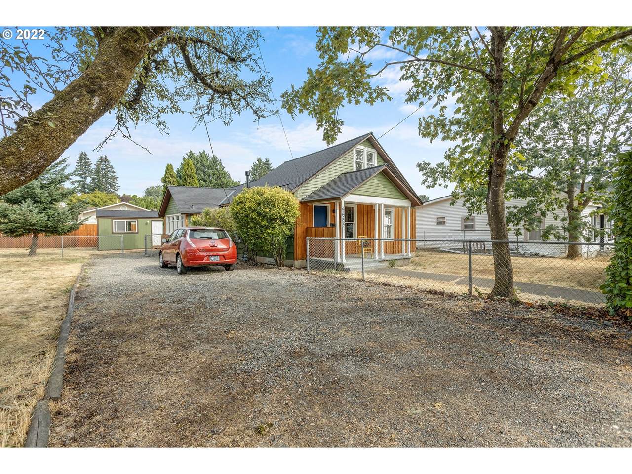9635 Harold St - Photo 1