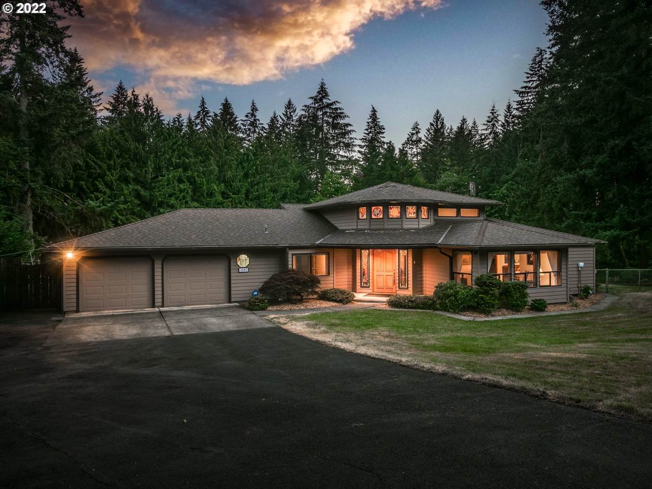 3585 Deer Lake Ct - Photo 1