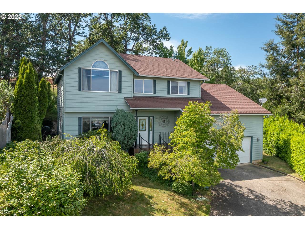 2400 Cabrillo Ct - Photo 1