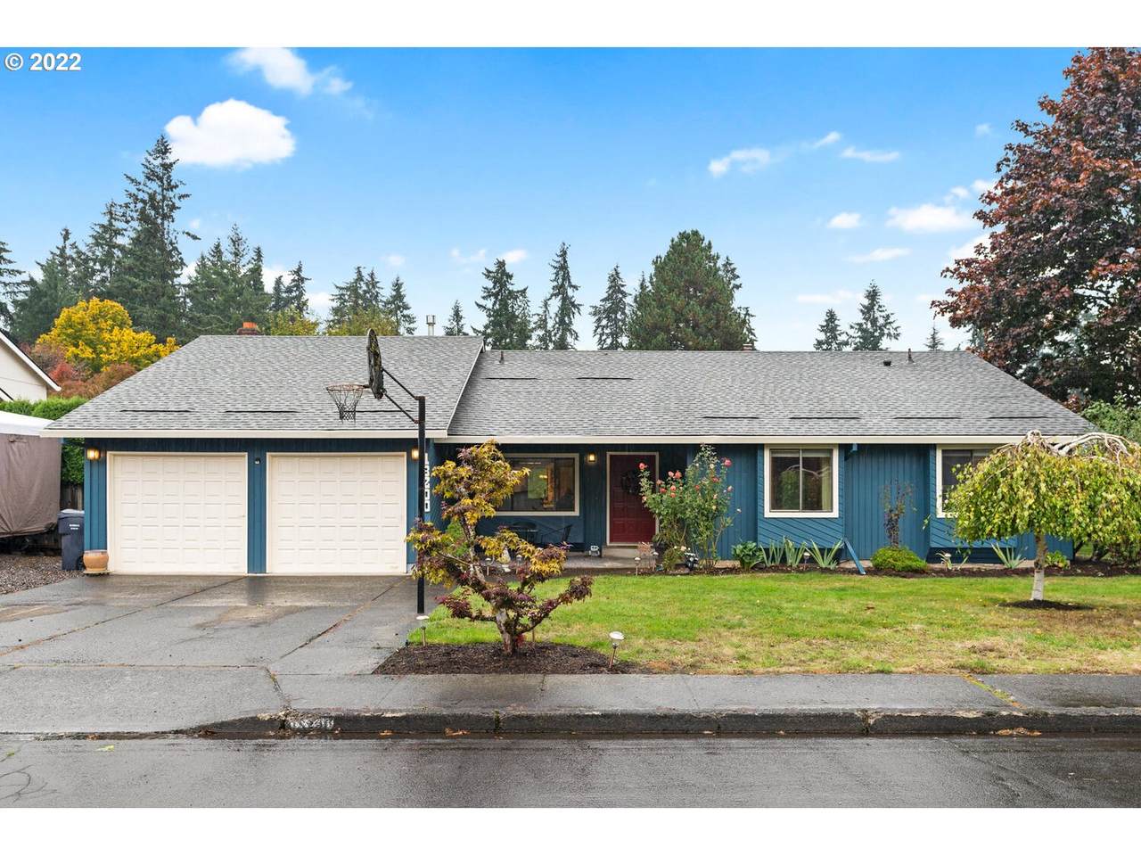 18200 Stonewood Dr - Photo 1