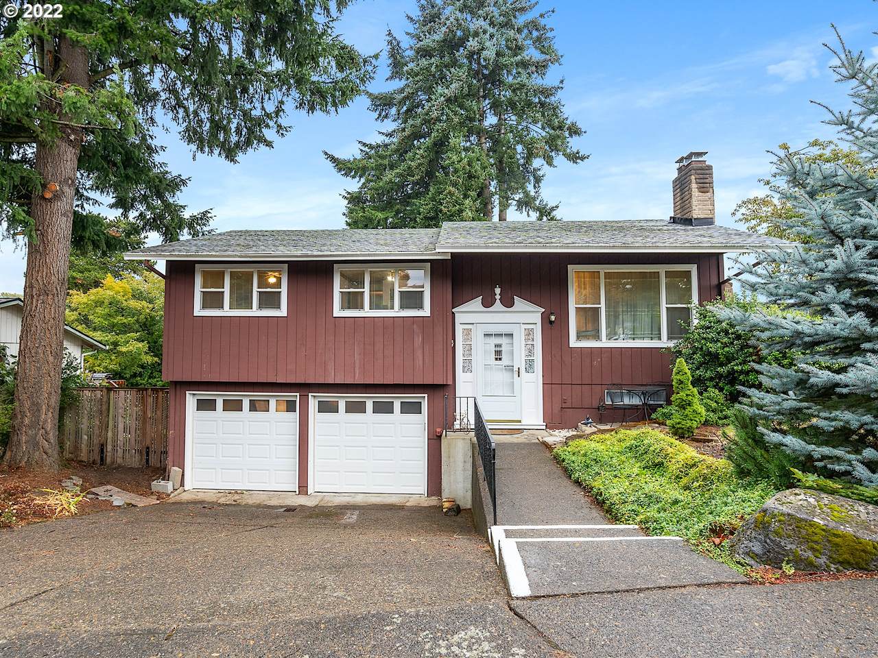 570 Barnes Ave - Photo 1