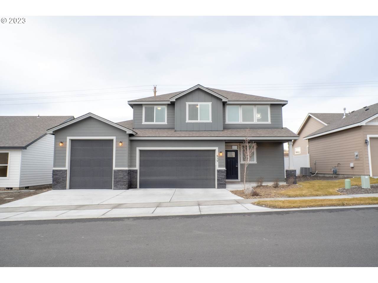839 Autumn Ave - Photo 1