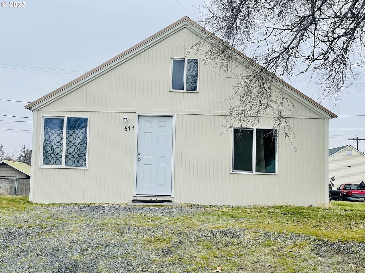 677 Newport Ave - Photo 1