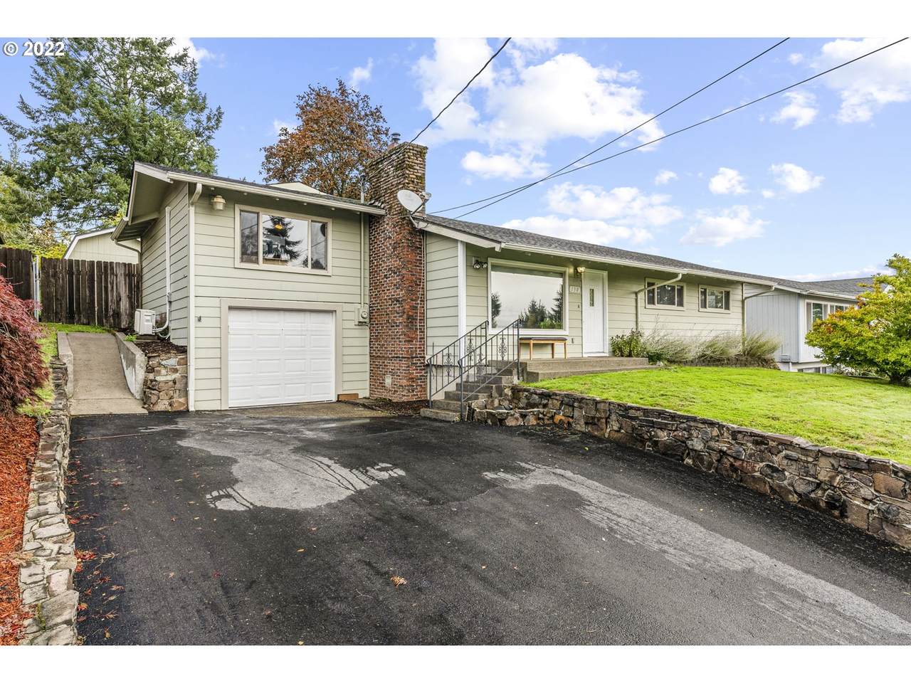 130 Victoria St - Photo 1